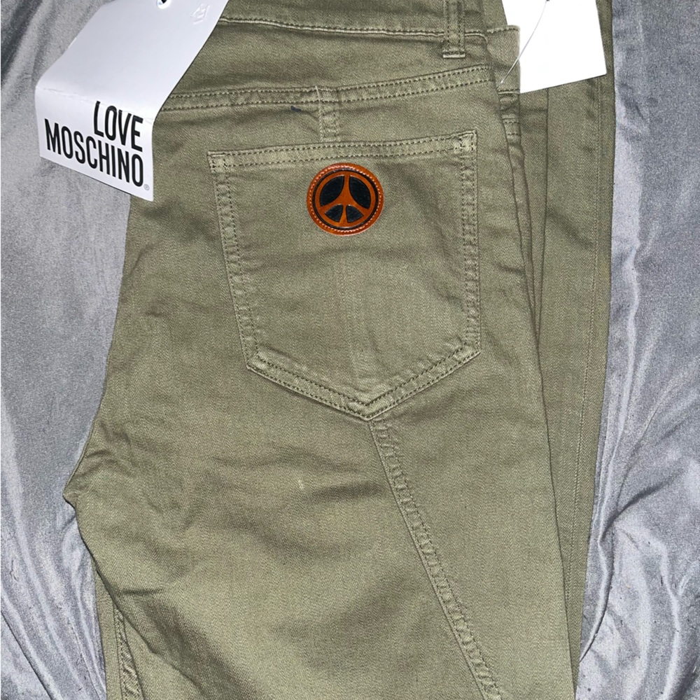 Medium moschino love ❤️ shirt size 32 pants green
